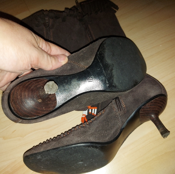 Aldo Suede Brown Moccasin Style Heel Boots - Picture 4 of 8